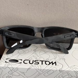 Polarized Oakley Holbrook